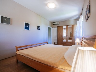 Apartment One bedroom apartment with terrace Sali, Dugi otok A-24032-b - Outdoor photo 9