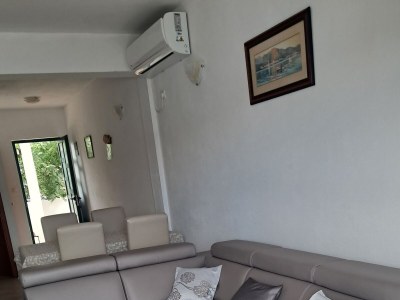 Apartment Two bedroom apartment near beach Povlja, Brač A-24248-a - Outdoor photo 7