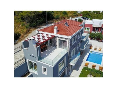 Apartment Three bedroom apartment with terrace and sea view Arbanija, Čiovo A-24254-a - Outdoor photo 5