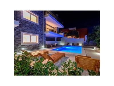 Apartment Three bedroom apartment with terrace and sea view Arbanija, Čiovo A-24254-a - Outdoor photo 6