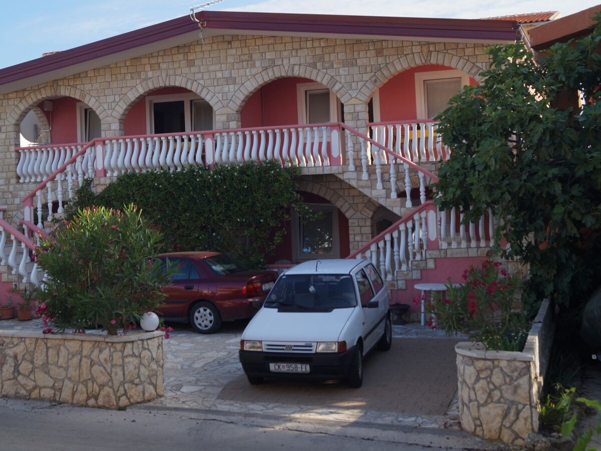 Apartment Two bedroom apartment with terrace Vir A-18140-a - Outdoor photo 3