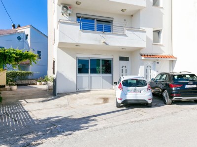 Apartment Two bedroom apartment with balcony and sea view Slatine, Čiovo A-24266-b - Outdoor photo 16