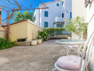 Apartment One bedroom apartment with terrace Slatine, Čiovo A-24266-e - Outdoor photo 11