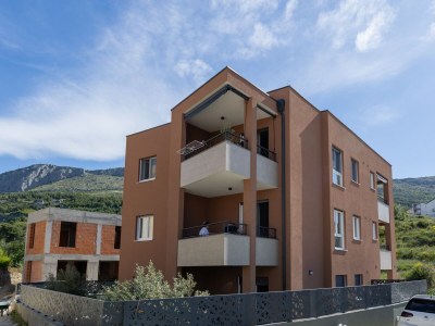 Apartment Two bedroom apartment with terrace Podstrana, Split A-24380-a - Outdoor photo 2