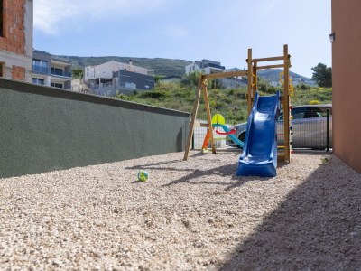 Apartment Two bedroom apartment with terrace Podstrana, Split A-24380-a - Outdoor photo 4