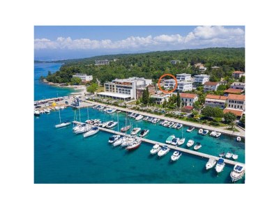 Apartment Two bedroom apartment with terrace and sea view Malinska, Krk A-24664-a - Outdoor photo 2