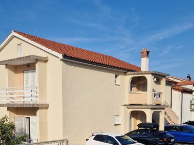 Apartment Two bedroom apartment with balcony Lopar, Rab A-24754-a - Outdoor photo 8