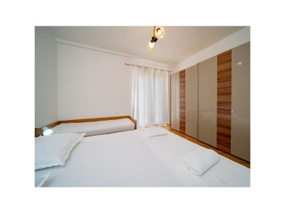 Apartment Two bedroom apartment with balcony Lopar, Rab A-24754-a - Outdoor photo 12