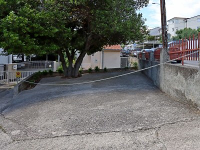 Apartment Two bedroom apartment with terrace Selce, Crikvenica A-24439-a - Outdoor photo 6