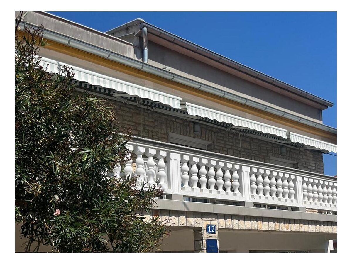 Apartment Four-bedroom apartment with balcony Bibinje, Zadar A-24788-a