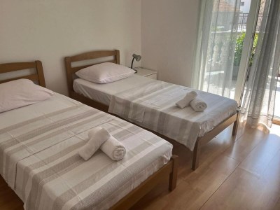 Apartment Four-bedroom apartment with balcony Bibinje, Zadar A-24788-a - Outdoor photo 7