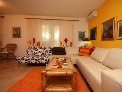 Apartment Two bedroom apartment with terrace Makarska A-6636-a - Outdoor photo 10