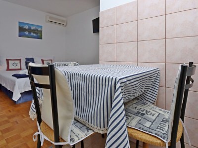 Apartment Studio flat with balcony Selce, Crikvenica AS-24439-a - Outdoor photo 11