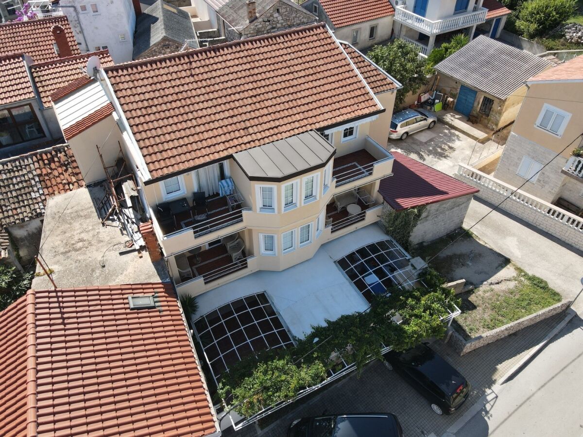 Apartment One bedroom apartment with terrace and sea view Kukljica, Ugljan A-24795-a