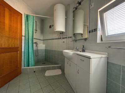 Apartment One bedroom apartment with terrace and sea view Kukljica, Ugljan A-24795-a - Outdoor photo 12