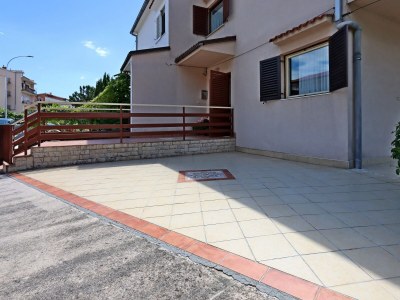 Apartment One bedroom apartment with terrace Selce, Crikvenica A-24450-a - Outdoor photo 8