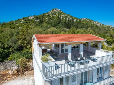 Holiday house Four-bedroom house with terrace and sea view Rogotin, Neretva Delta - Ušće Neretve K-24802 - Outdoor photo 3