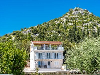 Holiday house Four-bedroom house with terrace and sea view Rogotin, Neretva Delta - Ušće Neretve K-24802 - Outdoor photo 6