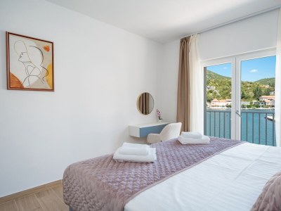 Holiday house Four-bedroom house with terrace and sea view Rogotin, Neretva Delta - Ušće Neretve K-24802 - Outdoor photo 22