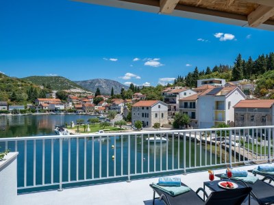 Holiday house Four-bedroom house with terrace and sea view Rogotin, Neretva Delta - Ušće Neretve K-24802 - Outdoor photo 57