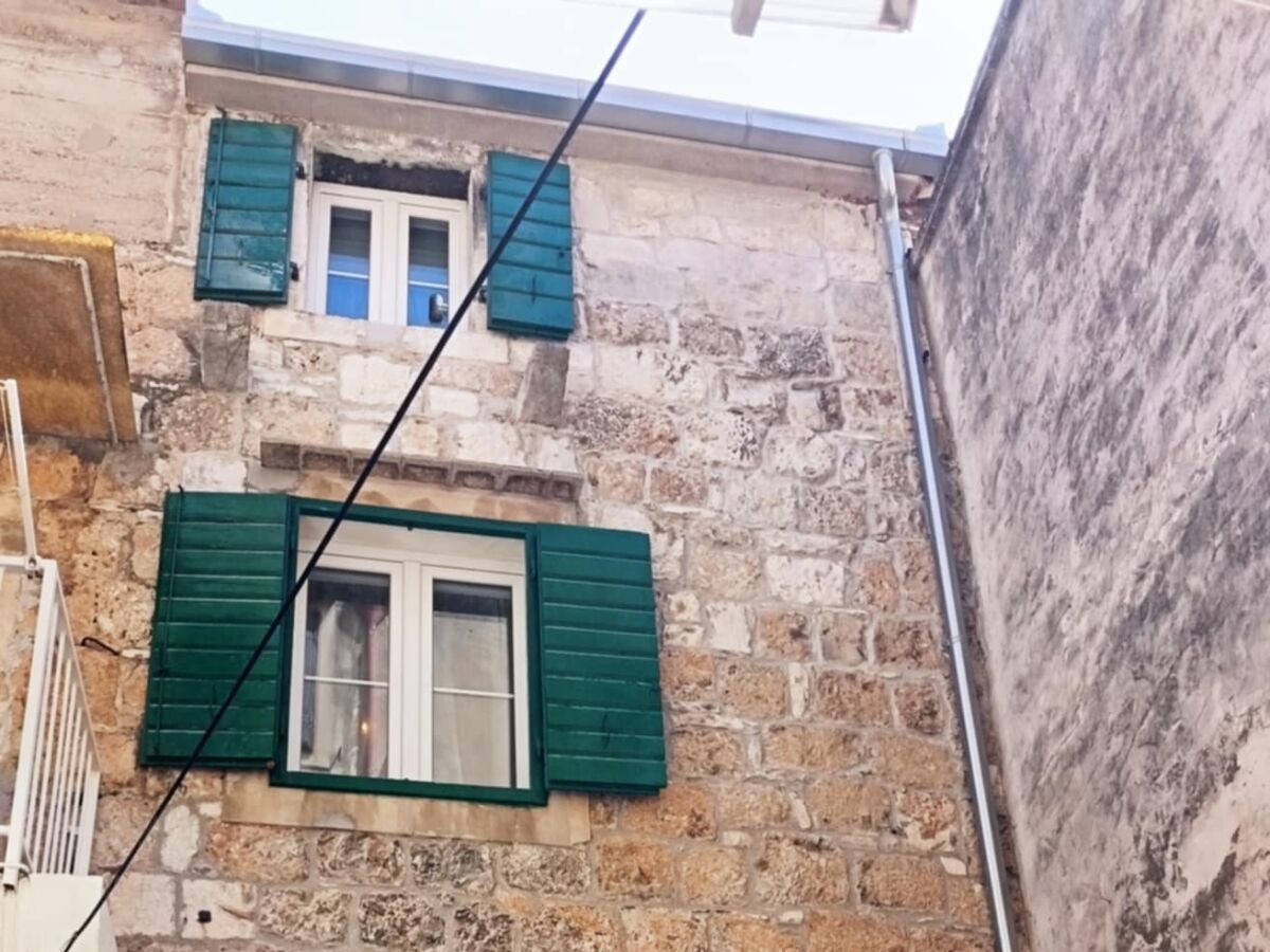 Holiday room with terrace Komiža, Vis S-24523-b - Outdoor photo 2