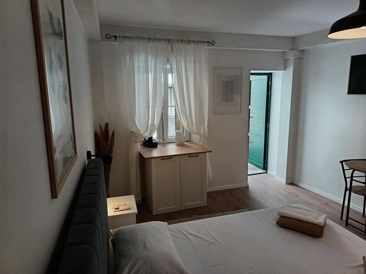 Holiday room with terrace Komiža, Vis S-24523-b - Outdoor photo 5