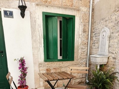 Holiday room with terrace Komiža, Vis S-24523-b - Outdoor photo 9