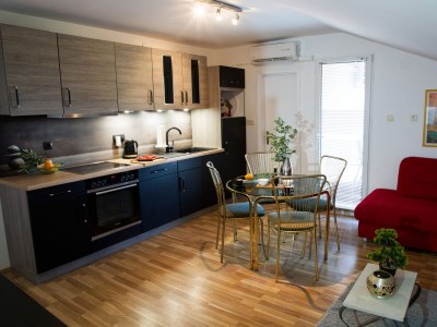 Apartment One bedroom apartment with terrace Seline, Paklenica A-24806-a - Outdoor photo 11