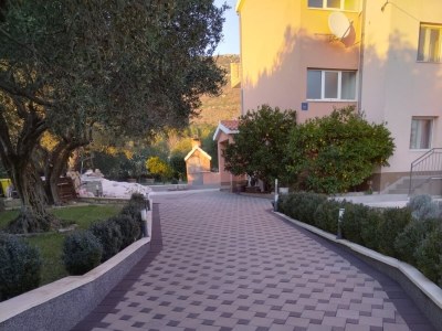 Holiday house Comfortable and spacious house with terrace and sea view Kaštel Lukšić, Kaštela K-24815 - Outdoor photo 15