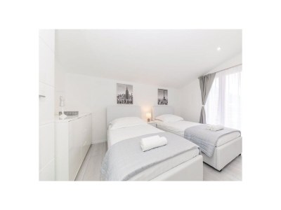 Holiday house Comfortable and spacious house with terrace and sea view Kaštel Lukšić, Kaštela K-24815 - Outdoor photo 29