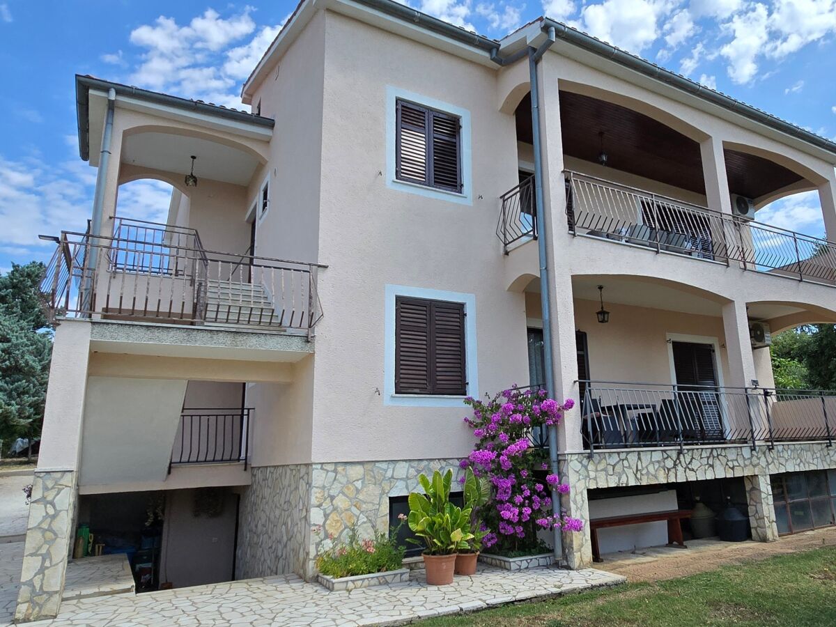 Apartment Three bedroom apartment with terrace Buići, Poreč A-24819-a - Outdoor photo 2