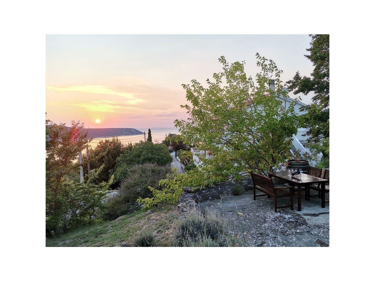 Apartment Two bedroom apartment with terrace and sea view Kampor, Rab A-24838-a - Outdoor photo 4