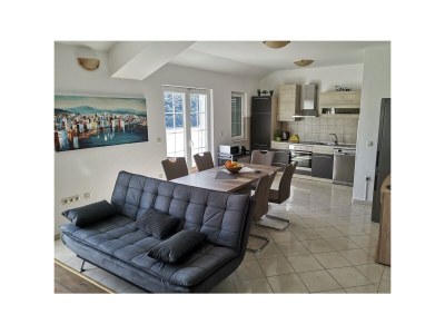 Apartment Two bedroom apartment with terrace and sea view Kampor, Rab A-24838-a - Outdoor photo 10