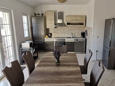 Apartment Two bedroom apartment with terrace and sea view Kampor, Rab A-24838-a - Outdoor photo 12