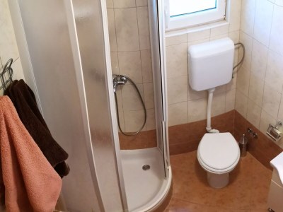 Apartment Two bedroom apartment with terrace and sea view Kampor, Rab A-24838-a - Outdoor photo 18