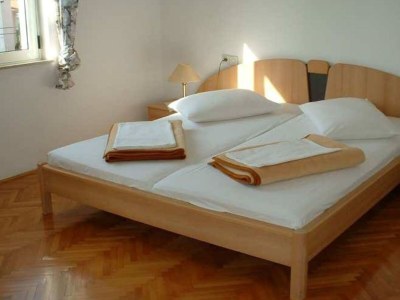 Apartment Two bedroom apartment with balcony Punat, Krk A-24849-a - Outdoor photo 9