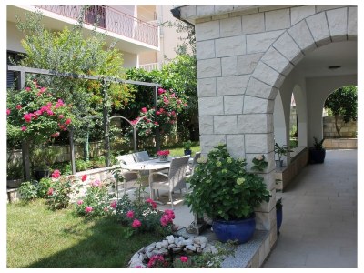 Apartment One bedroom apartment with balcony and sea view Makarska A-21911-d - Outdoor photo 20