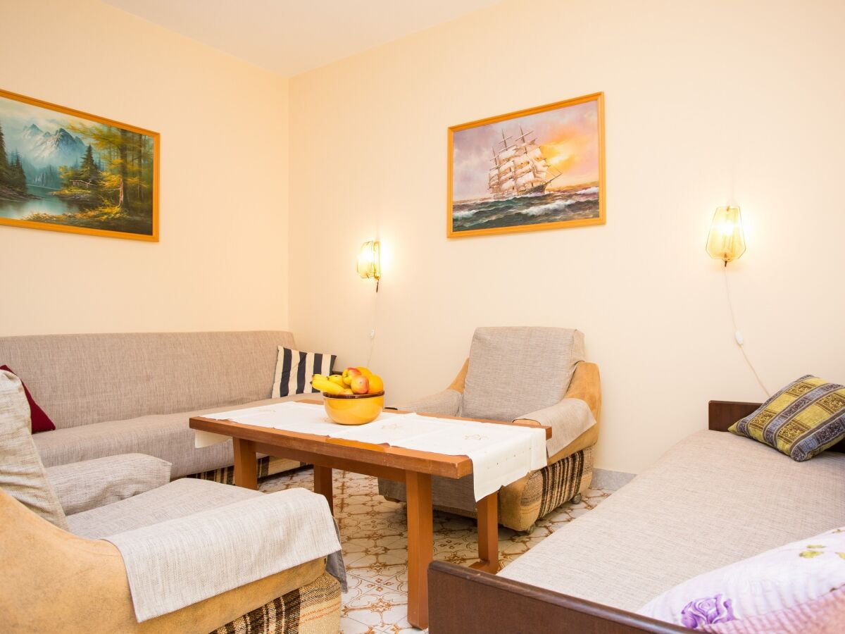 Apartment Three bedroom apartment with terrace Punat, Krk A-24852-a - Outdoor photo 4