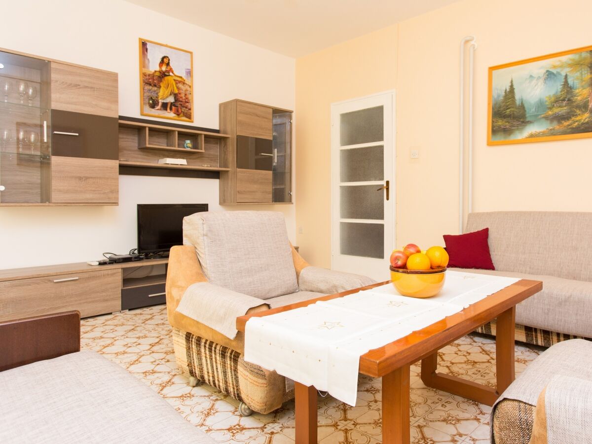 Apartment Three bedroom apartment with terrace Punat, Krk A-24852-a - Outdoor photo 5