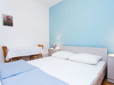 Apartment Three bedroom apartment with terrace Punat, Krk A-24852-a - Outdoor photo 13