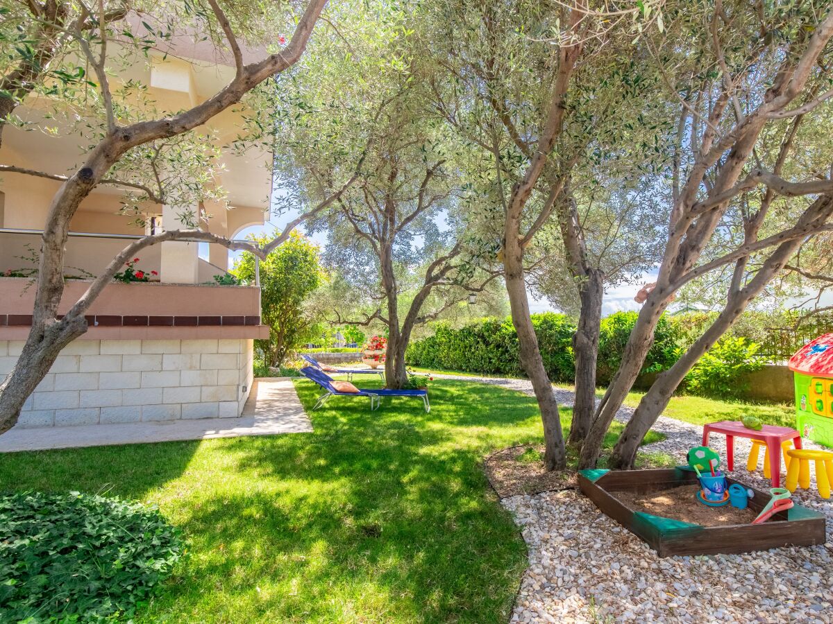 Apartment One bedroom apartment with terrace Punat, Krk A-24859-a - Outdoor photo 4