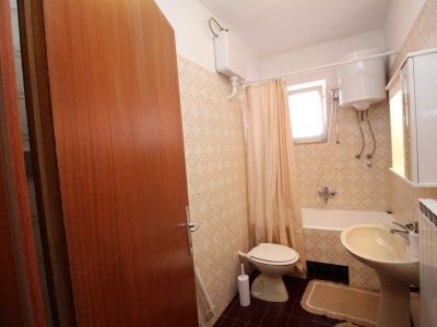 Apartment Two bedroom apartment with balcony and sea view Punat, Krk A-24863-a - Outdoor photo 7