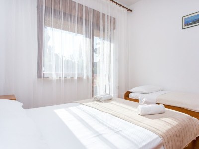 Apartment Two bedroom apartment with terrace Punat, Krk A-24864-a - Outdoor photo 12