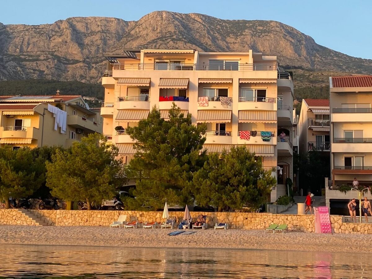 Apartment Apartments by the sea Tučepi, Makarska - 24873 - Apartments by the sea Tučepi, Makarska - 24873