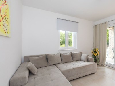 Apartment Two bedroom apartment with terrace Kremenići, Krk A-20676-a - Outdoor photo 7