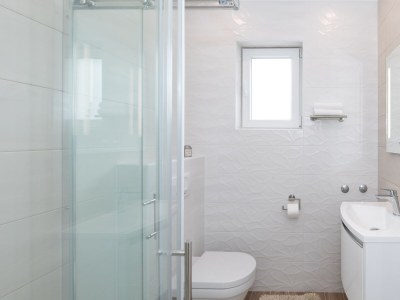 Apartment Two bedroom apartment with terrace Kremenići, Krk A-20676-a - Outdoor photo 11