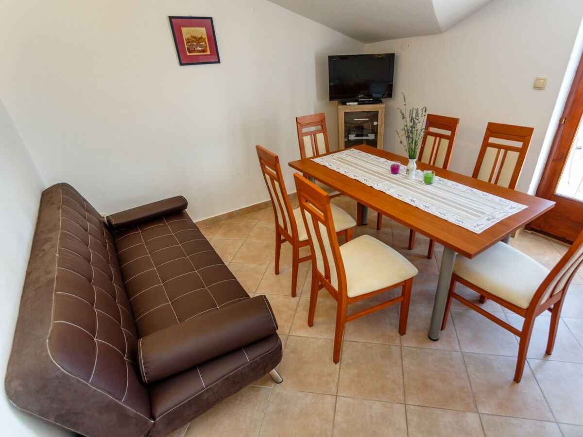 Apartment Three bedroom apartment with terrace and sea view Njivice, Krk A-20501-a - Outdoor photo 3