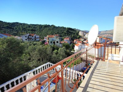 Apartment Three bedroom apartment with balcony and sea view Mastrinka, Čiovo A-9428-a - Outdoor photo 30