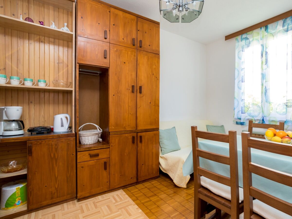 Apartment Two bedroom apartment with balcony Njivice, Krk A-20547-a - Outdoor photo 5