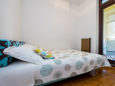 Apartment Two bedroom apartment with balcony Njivice, Krk A-20547-a - Outdoor photo 9